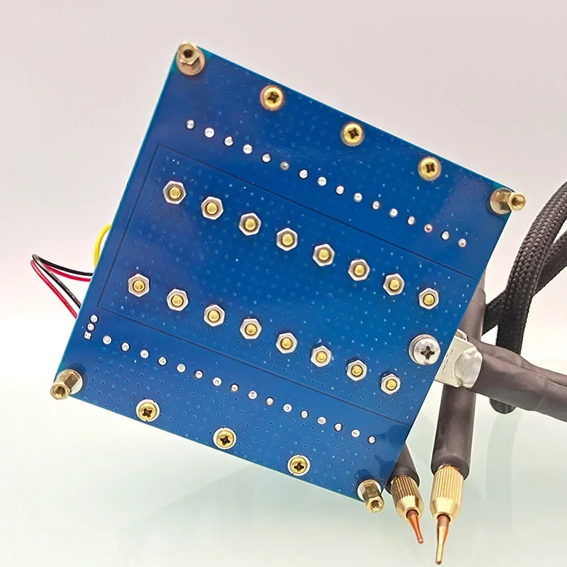 آلة لحام نقطي بالنبضات الكهربا - مراجعة Spot Welder 18650 Battery Pack وسعره